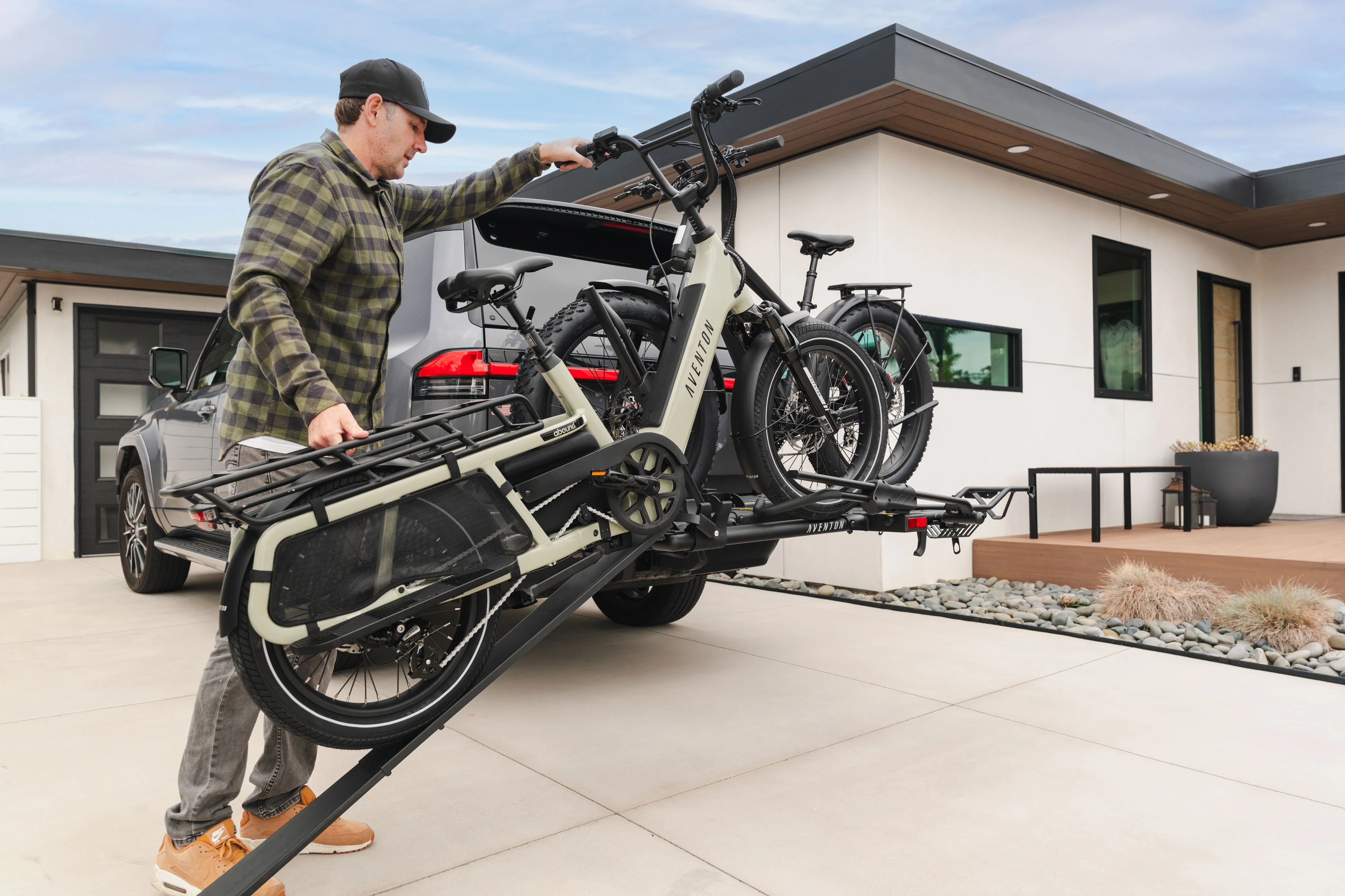 Aventon Hitch Rack Pro - Image 10