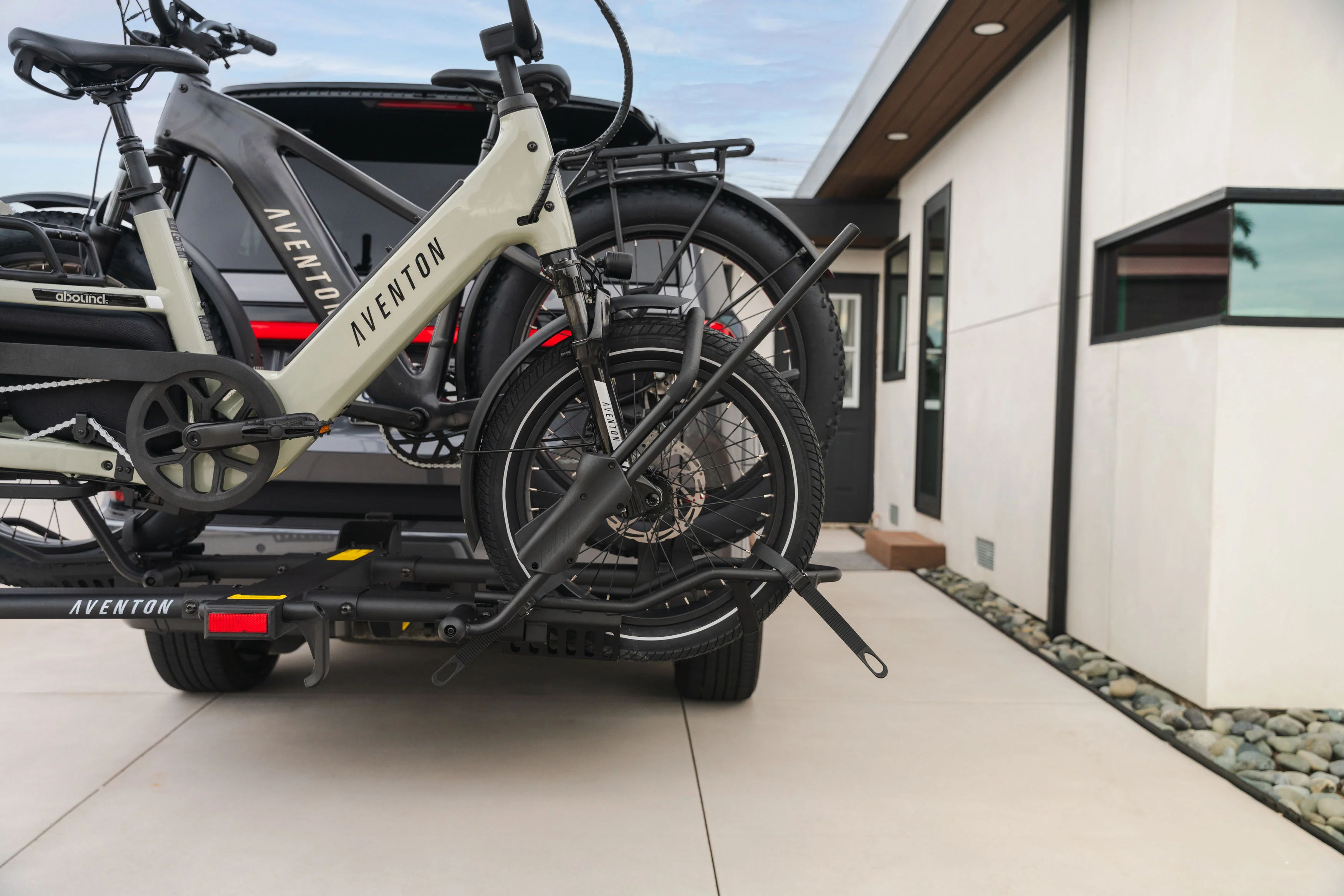 Aventon Hitch Rack Pro - Image 11