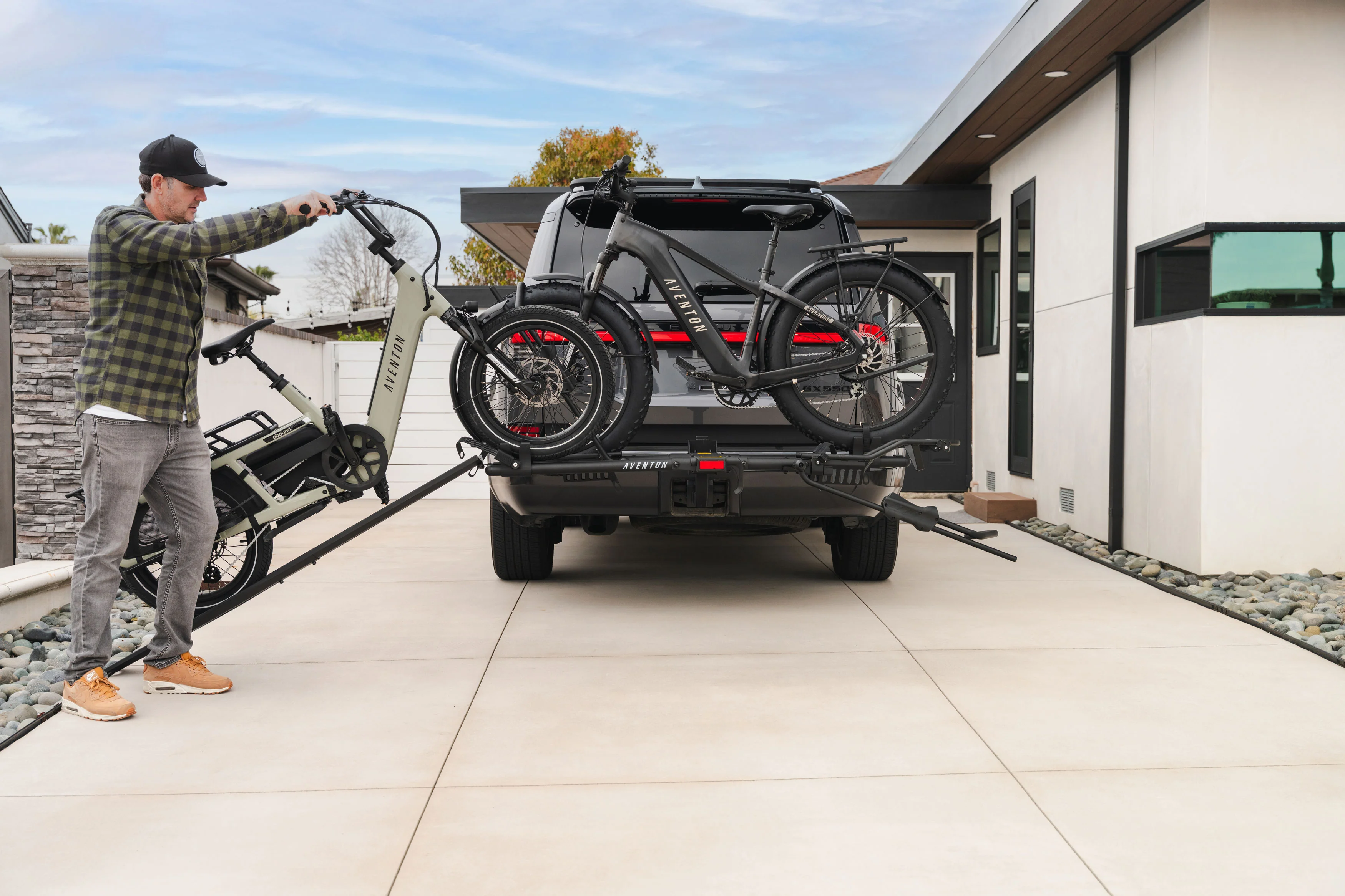 Aventon Loading Ramp - Image 3